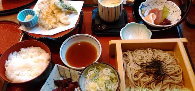 サガミでランチ・キッズに手巻き寿司ファミリー向き広い堀ごたつ(名古屋市北区) サガミでランチ・キッズに手巻き寿司ファミリー向き広い堀ごたつ(名古屋市北区)