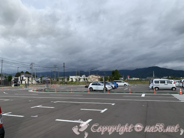 「道の駅　恐竜渓谷かつやま」（福井県勝山市）広い駐車場