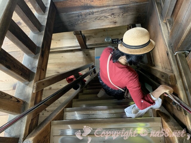彦根城　62度の傾斜の階段
