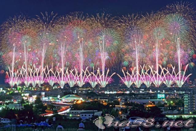 憧れの 長岡花火大会2023 ３日イス席2枚 lacasadelasventanas.com