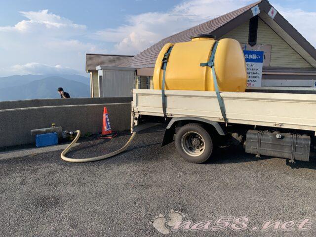 伊吹山山頂駐車場のトイレの給水